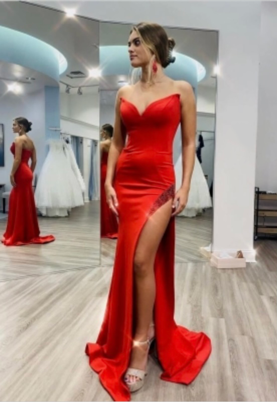JOVANI SALE ラグジュアリーな赤コンテストドレス JOVANI ジョヴァニのコンテストドレスといえば Three Neko Shop