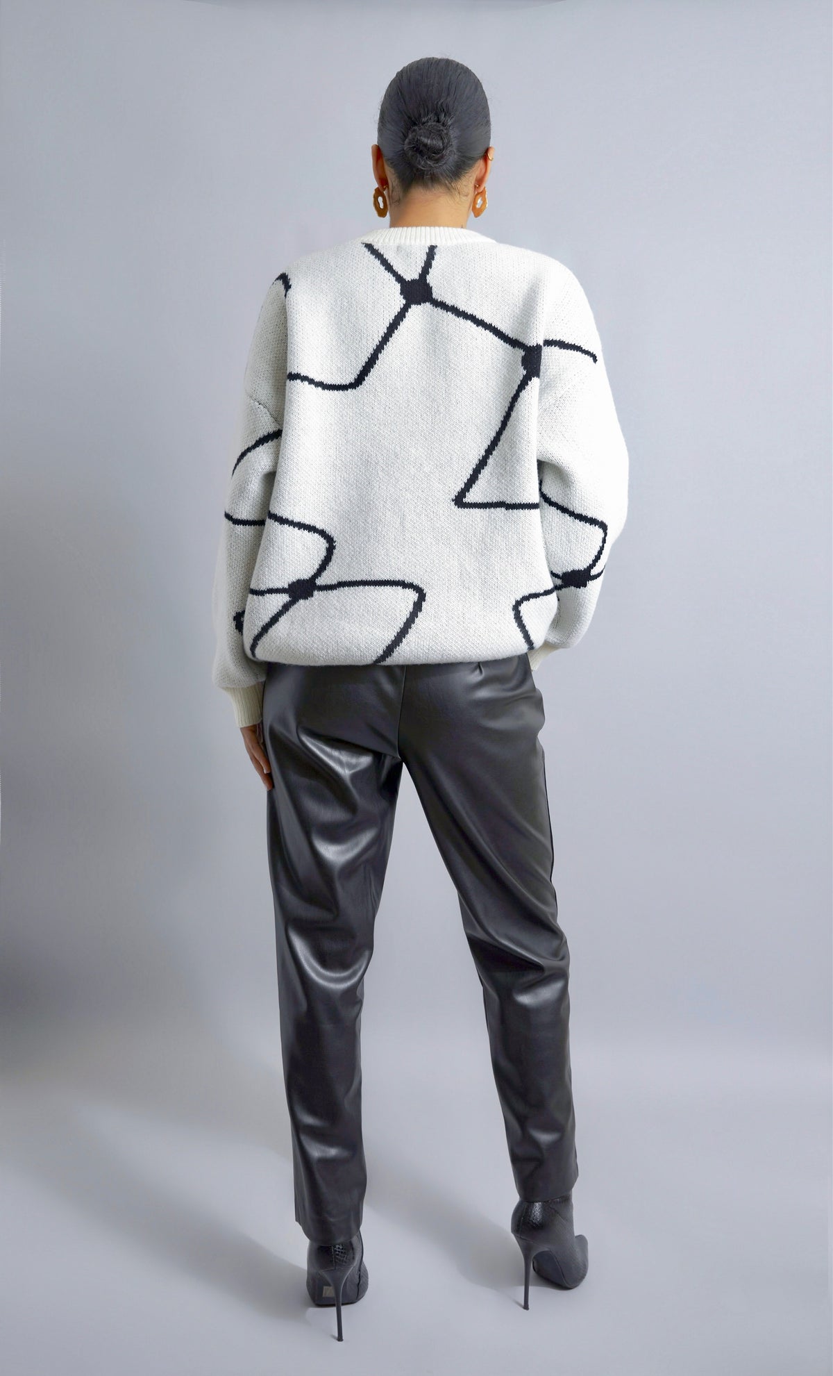 Always Stylish Black Geometry Print Knit Pullover Sweater