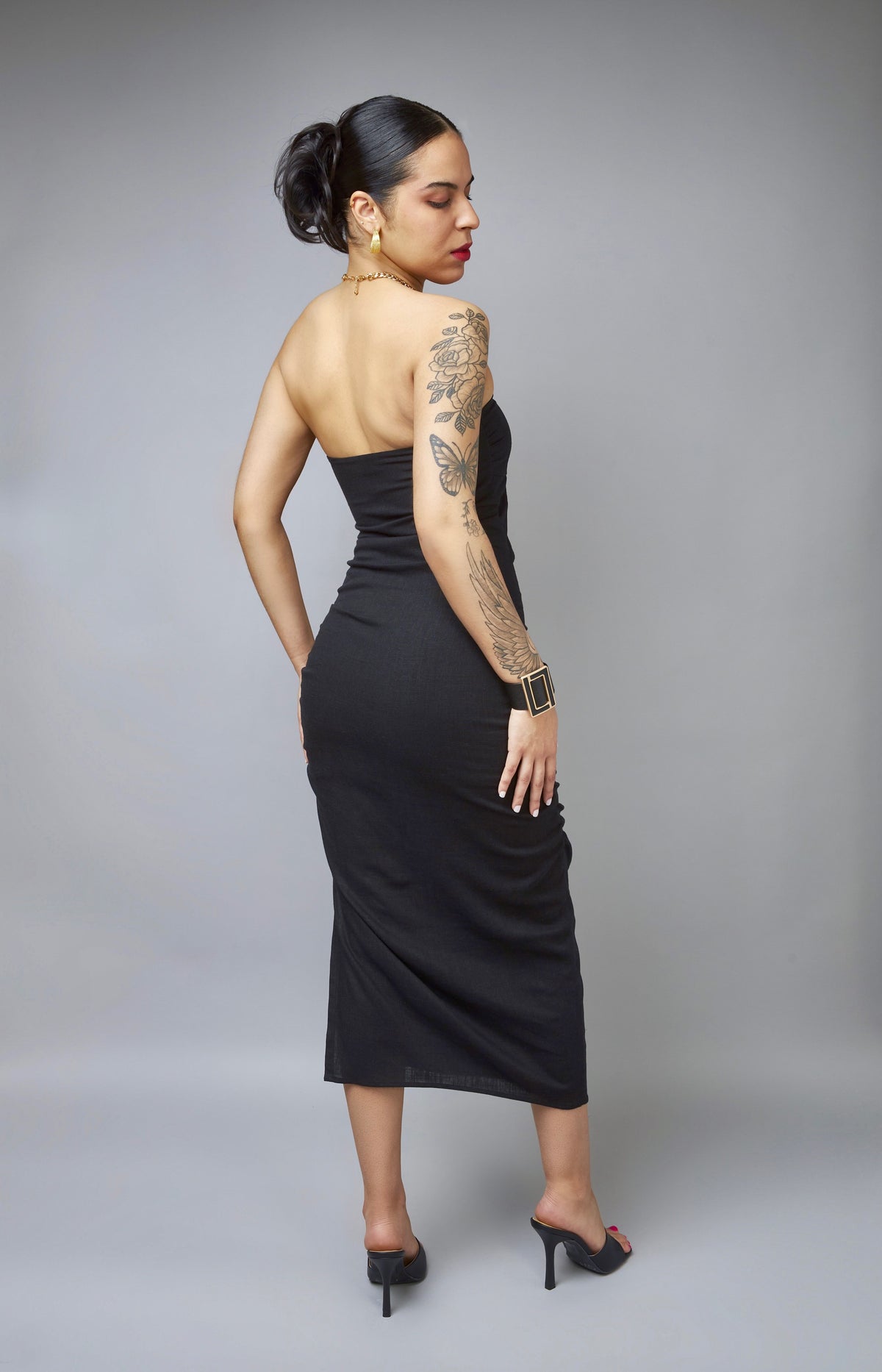 Enticing Black Linen Strapless Midi Bodycon Dress