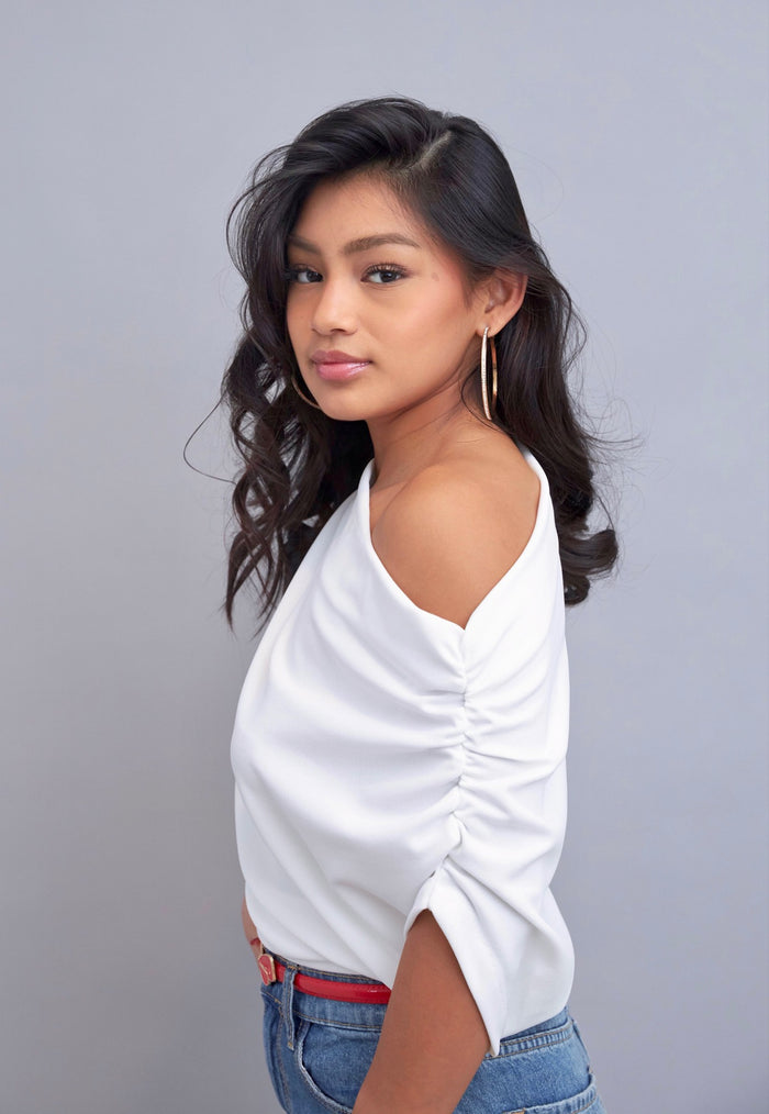 Casual Sensations White Sleeveless Off The Shoulder Blousy Top