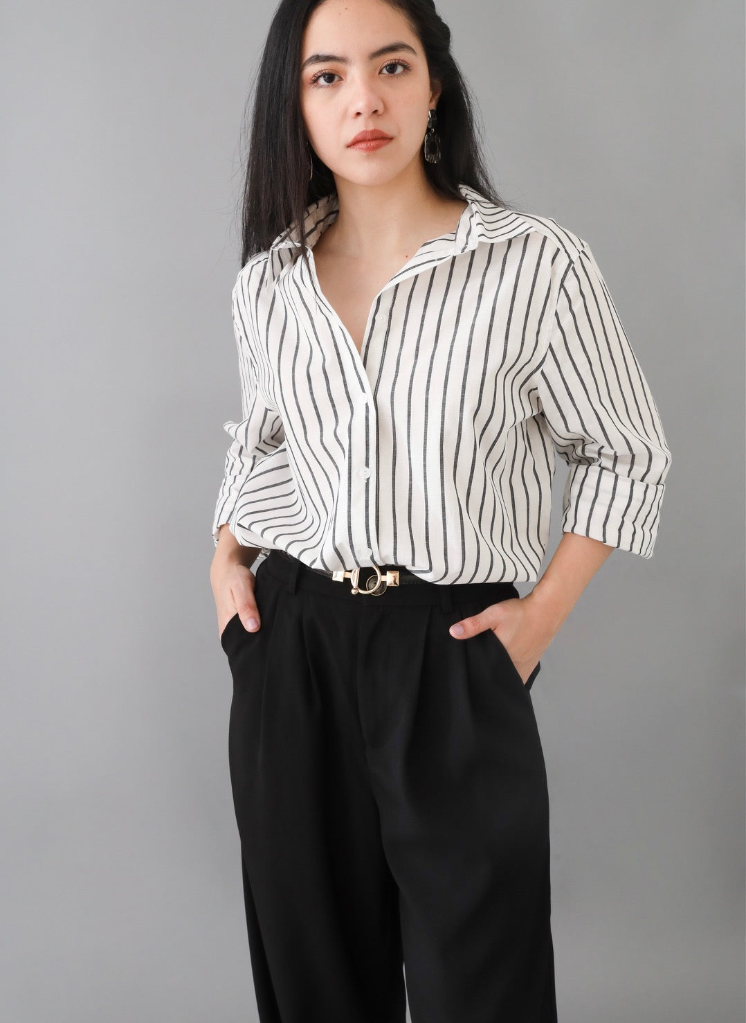 True Classic Black and White Striped Button Up Shirt Casa de fashion