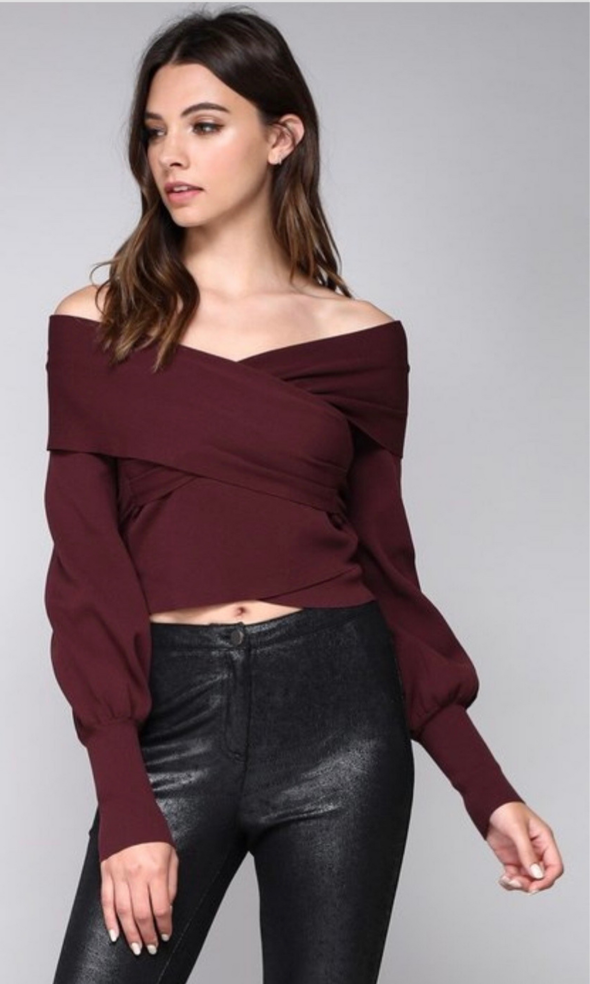 LOU OFF THE SHOULDER SWEATER
