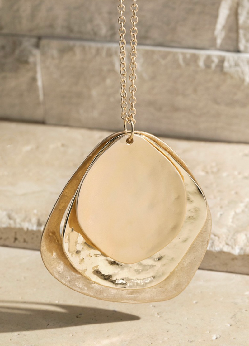 ENTICING TRIPLE LAYERED HAMMERED LONG PANDANT NECKLACE